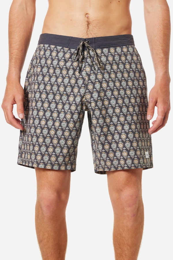 Katin Nomad Hybrid Boardshorts - Black Wash