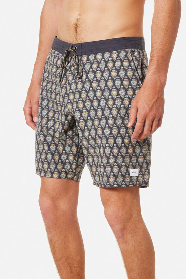 Katin Nomad Hybrid Boardshorts - Black Wash