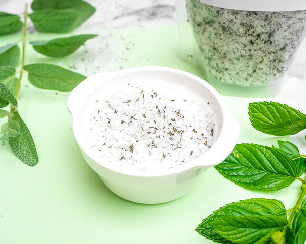 Still - Peppermint & Eucalyptus Bath Salts