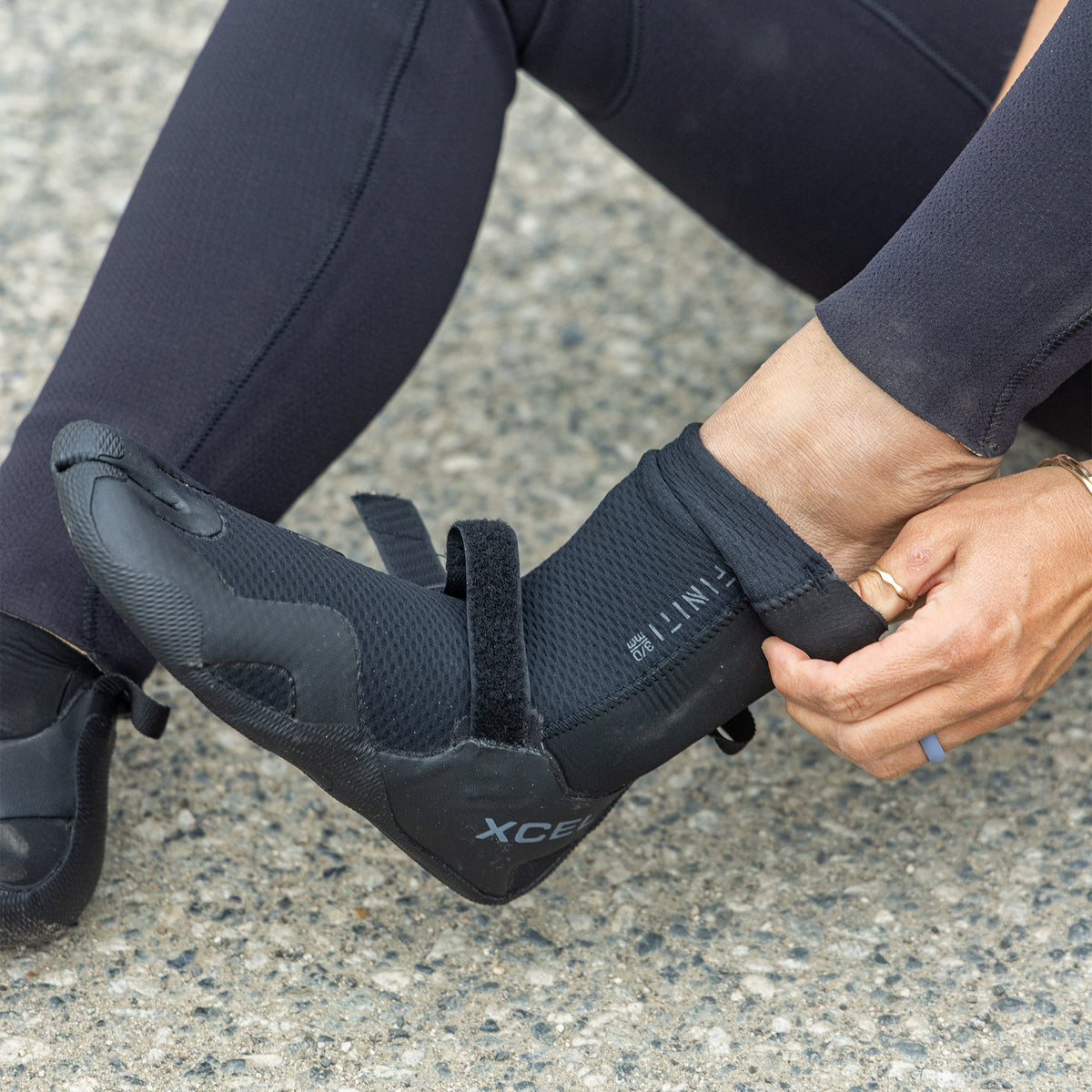 Xcel Infiniti 5mm Split Toe Wetsuit Boots - Black
