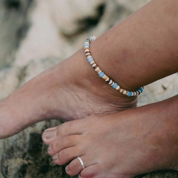 Pineapple Island Manta Point Stone & Shell Anklet