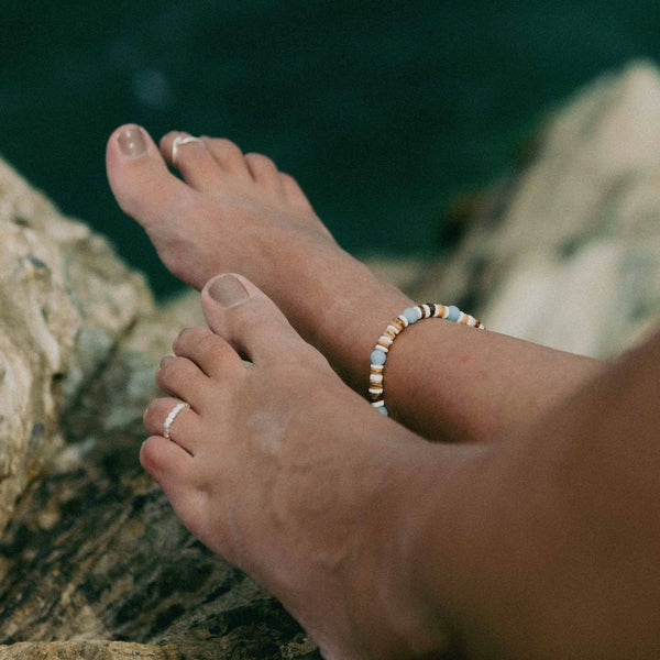 Pineapple Island Manta Point Stone & Shell Anklet