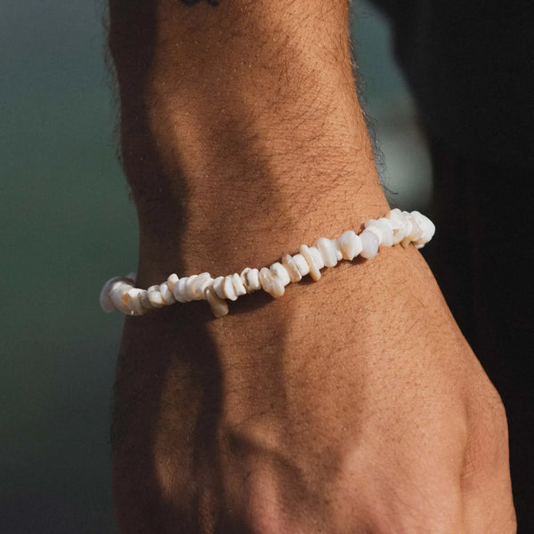 Pineapple Island Canggu Puka Shell Surfer Bracelet