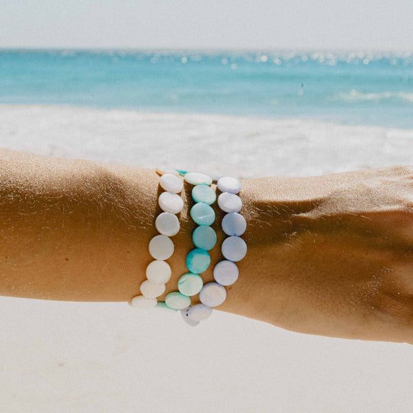 Pineapple Island Mother of Pearl Disc Bracelet