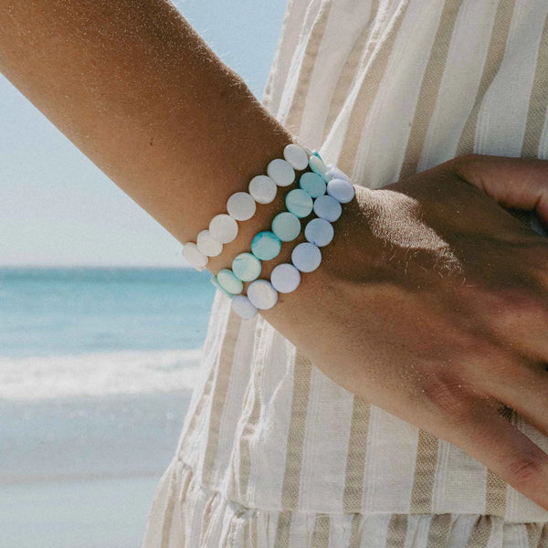 Pineapple Island Mother of Pearl Disc Bracelet
