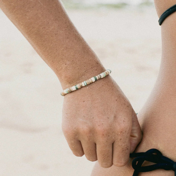 Pineapple Island - Laut Turquoise & Wood Beaded Bracelet