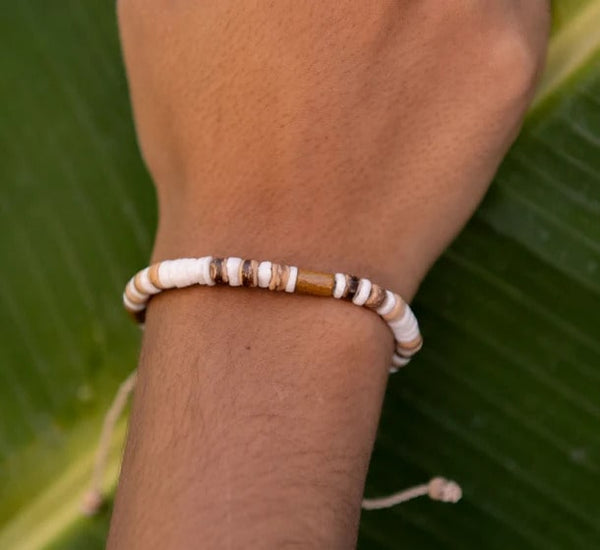 Pineapple Island Nusa Lembongan Wood Bead Surf Bracelet - Wood & White
