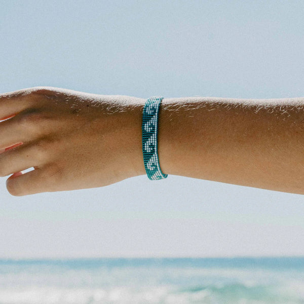 Pineapple Island - Melayang Wave Beaded Bracelet - Blue