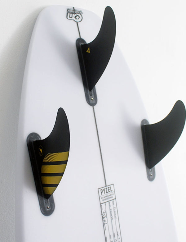 Futures P4 Alpha Tri Fins Small - Carbon/Yellow