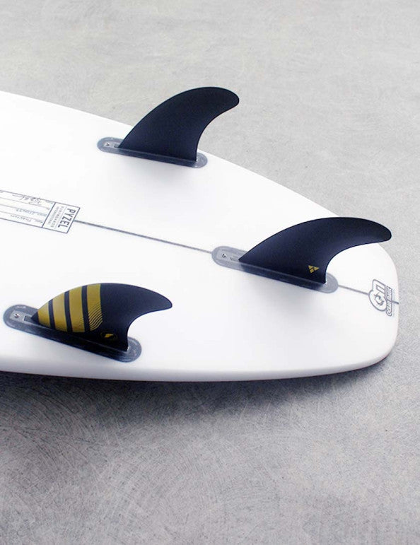 Futures P4 Alpha Tri Fins Small - Carbon/Yellow