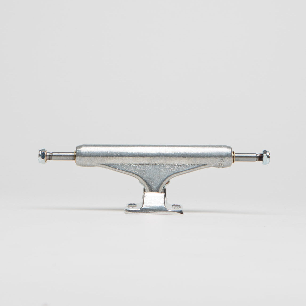 Independent Hollow-Forged Mid Trucks -139mm