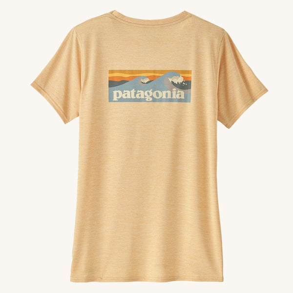 Patagonia T-shirt Patagonia Women's Capilene® Cool Daily Graphic Shirt - Waters - Boardshort Logo: Sandy Melon X-Dye